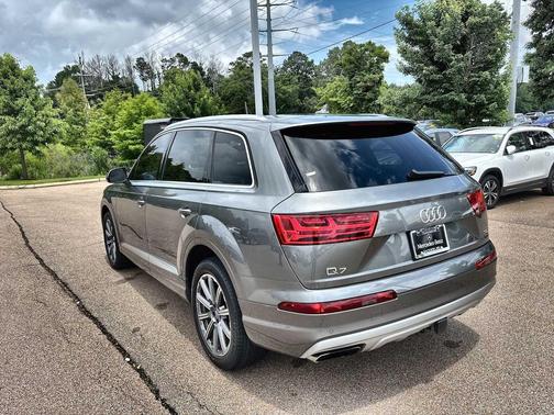 Gray 2018 Audi Q7 3.0T Premium Plus
