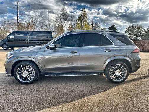 2026 Mercedes-Benz GLE 450e 4MATIC