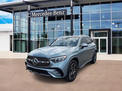 Verde Silver Metallic 2026 Mercedes-Benz GLC 300 Base