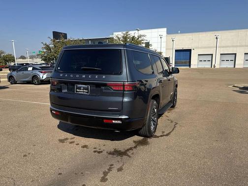 2024 Jeep Wagoneer Series II 4x2