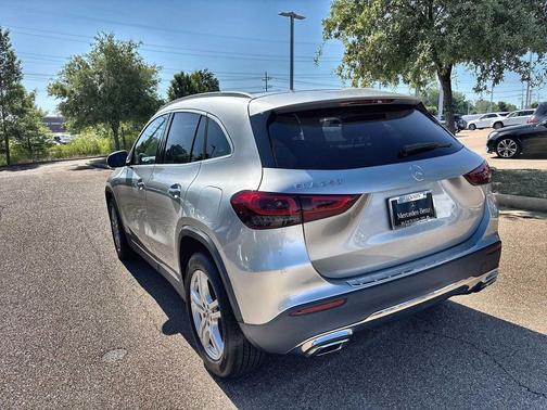 Iridium Silver Metallic 2021 Mercedes-Benz GLA 250 Base 4MATIC