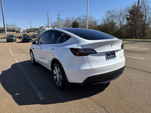 2024 Tesla Model Y Long Range Dual Motor All-Wheel Drive