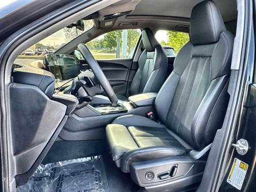 Mythos Black Metallic 2025 Audi Q5 Premium Plus TFSI quattro S tronic