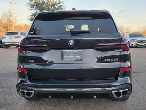 2026 BMW X5 M60i