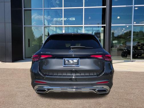 2026 Mercedes-Benz GLC 300 4MATIC