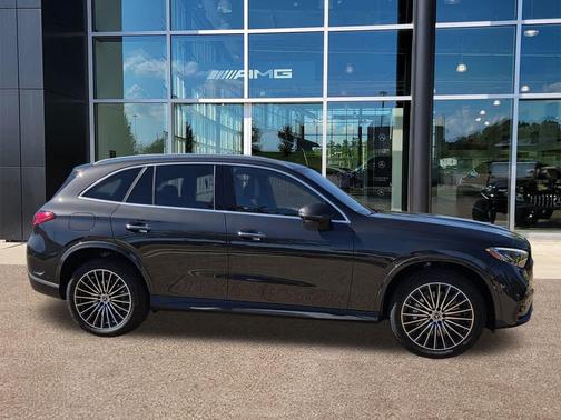 2026 Mercedes-Benz GLC 300 4MATIC
