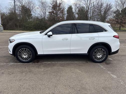 2026 Mercedes-Benz GLC 300 Base