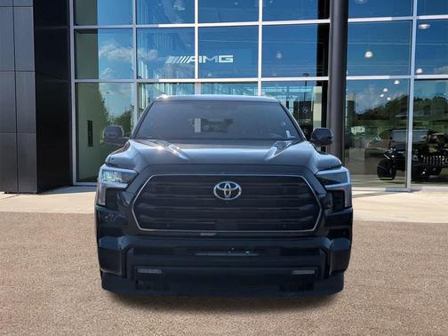 2025 Toyota Sequoia SR5