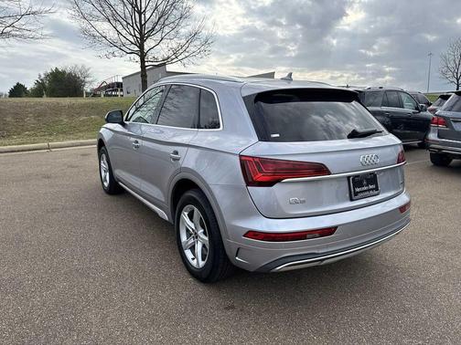 2023 Audi Q5 40 Premium