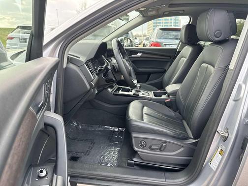 2023 Audi Q5 40 Premium