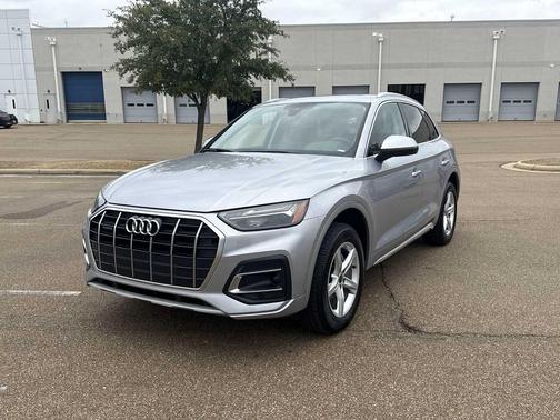 2023 Audi Q5 40 Premium