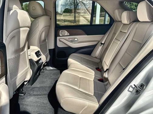 Polar White 2026 Mercedes-Benz GLE 350 4MATIC