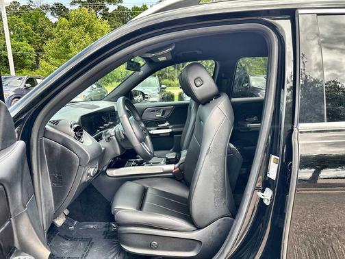 Night Black 2023 Mercedes-Benz GLB 250 Base
