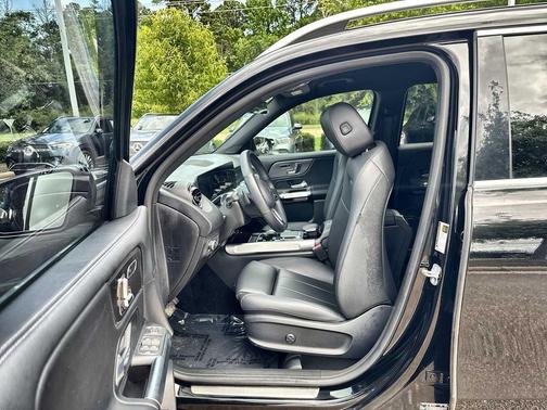 Night Black 2023 Mercedes-Benz GLB 250 Base