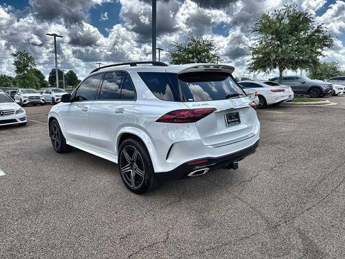 Polar White 2026 Mercedes-Benz GLE 450 4MATIC