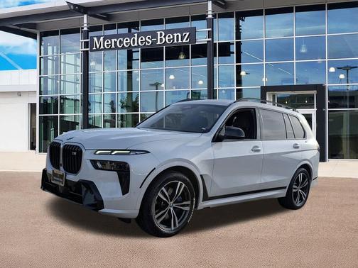 2024 BMW X7 M60i