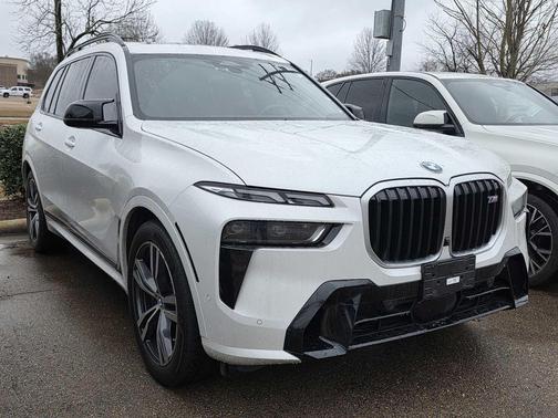 2024 BMW X7 M60i