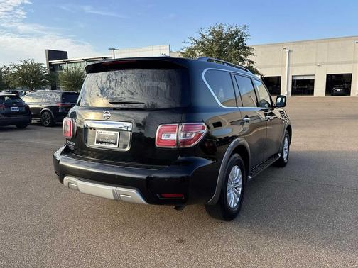 2017 Nissan Armada SV