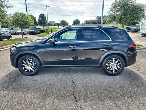 Obsidian Black Metallic 2026 Mercedes-Benz GLE 350 4MATIC