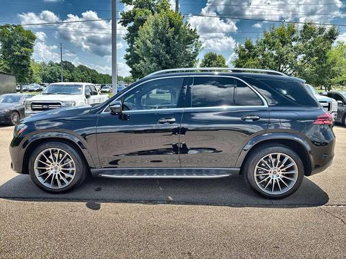 Black 2026 Mercedes-Benz GLE 450e 4MATIC