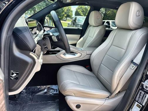 Black 2026 Mercedes-Benz GLE 450e 4MATIC