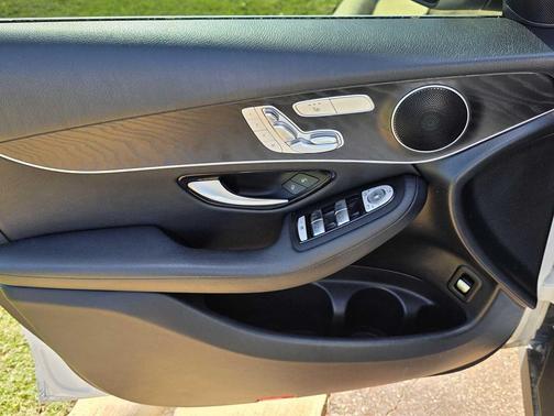 2018 Mercedes-Benz GLC 300 Base