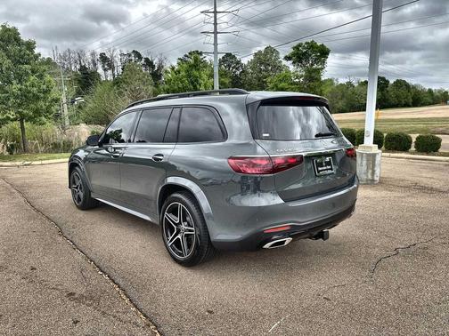 MANUFAKTUR Silicon Grey 2026 Mercedes-Benz GLS 450 4MATIC