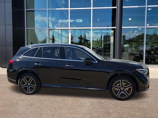 2026 Mercedes-Benz GLC 300 Base