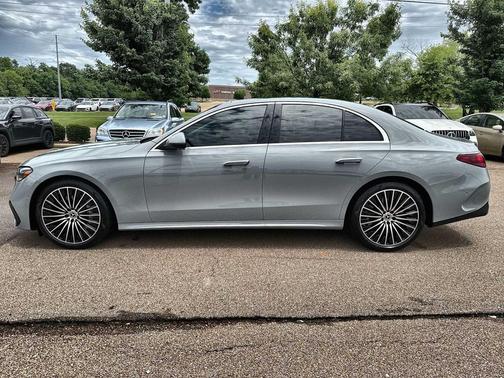 MANUFAKTUR Alpine Grey 2026 Mercedes-Benz E-Class 4MATIC
