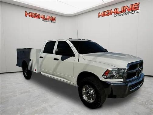 Bright White Clearcoat 2018 RAM 3500 Tradesman Crew Cab 4x2 8' Box