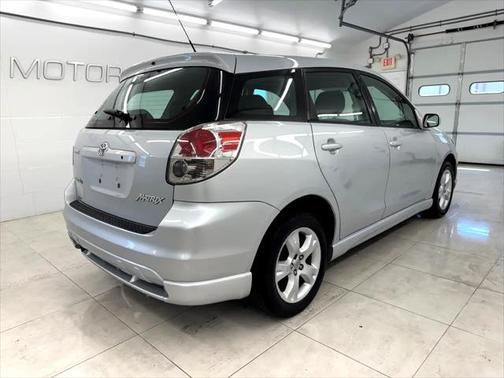 2005 Toyota Matrix Base