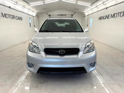 2005 Toyota Matrix Base