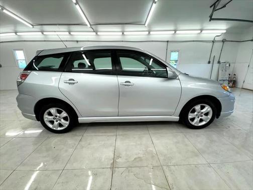 2005 Toyota Matrix Base