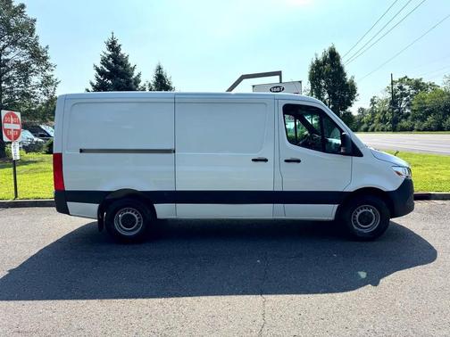 2022 Mercedes-Benz Sprinter 1500 Standard Roof I4