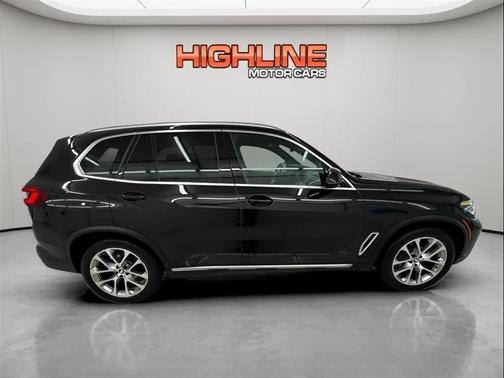 Jet Black 2020 BMW X5 sDrive40i