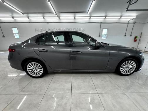 2022 Alfa Romeo Giulia Sprint