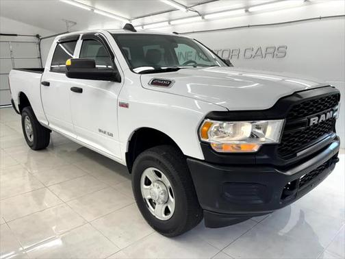 2019 RAM 2500 Tradesman Crew Cab 4x4 6'4' Box