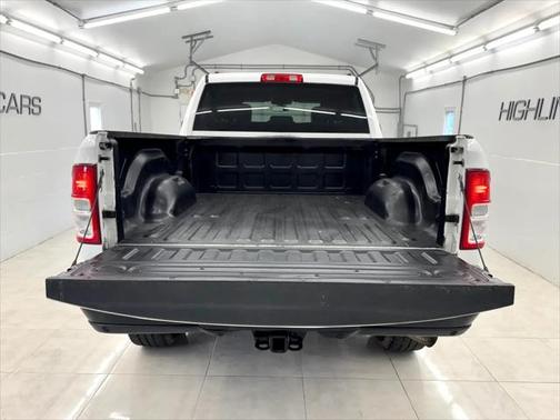 2019 RAM 2500 Tradesman Crew Cab 4x4 6'4' Box
