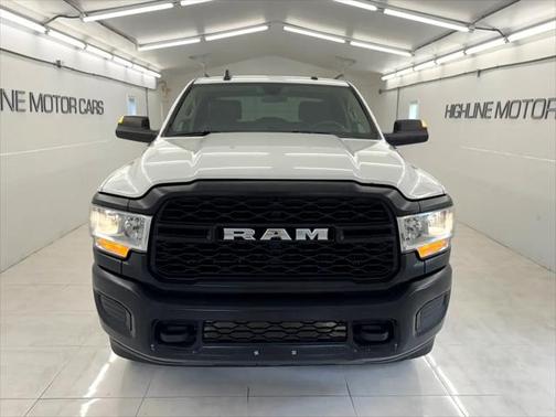 2019 RAM 2500 Tradesman Crew Cab 4x4 6'4' Box