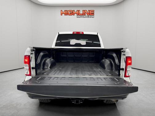 2019 RAM 2500 Tradesman Crew Cab 4x4 6'4' Box