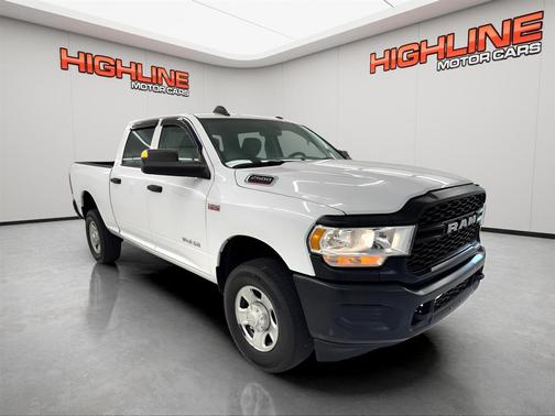 2019 RAM 2500 Tradesman Crew Cab 4x4 6'4' Box