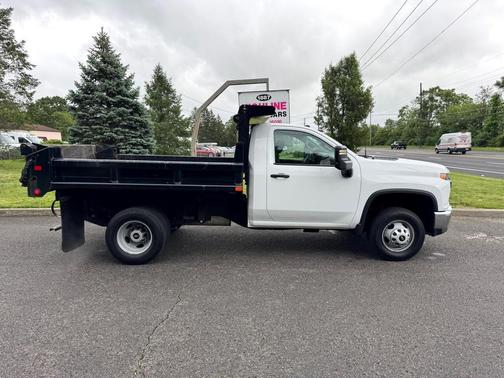 2023 Chevrolet Silverado 3500 WT