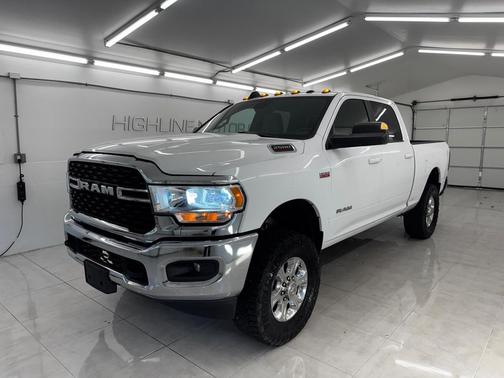 2022 RAM 2500 Big Horn Crew Cab 4x4 6'4' Box