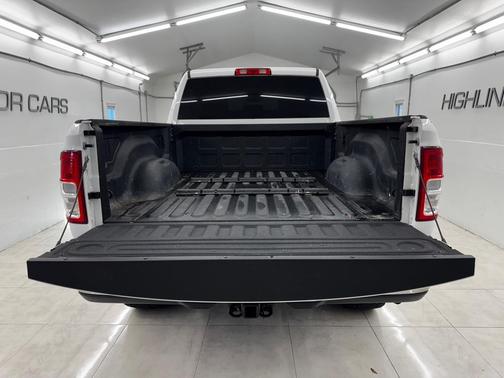2022 RAM 2500 Big Horn Crew Cab 4x4 6'4' Box