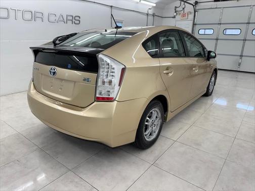 2010 Toyota Prius III