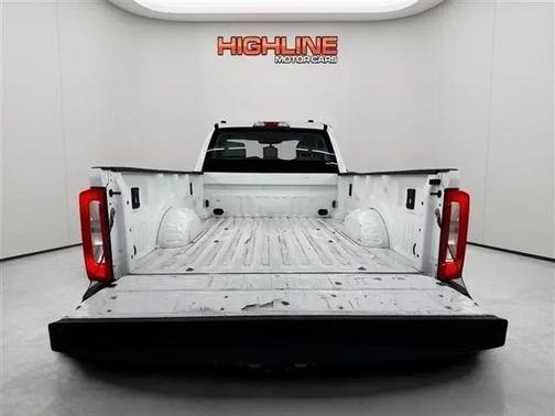 Oxford White 2023 Ford F-250 XL