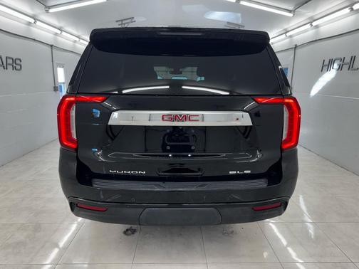 2022 GMC Yukon SLE