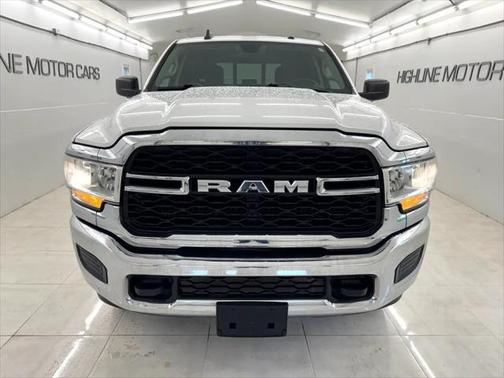 2019 RAM 2500 Tradesman Crew Cab 4x4 6'4' Box