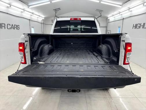 2019 RAM 2500 Tradesman Crew Cab 4x4 6'4' Box