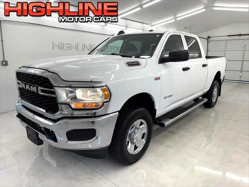 2019 RAM 2500 Tradesman Crew Cab 4x4 6'4' Box